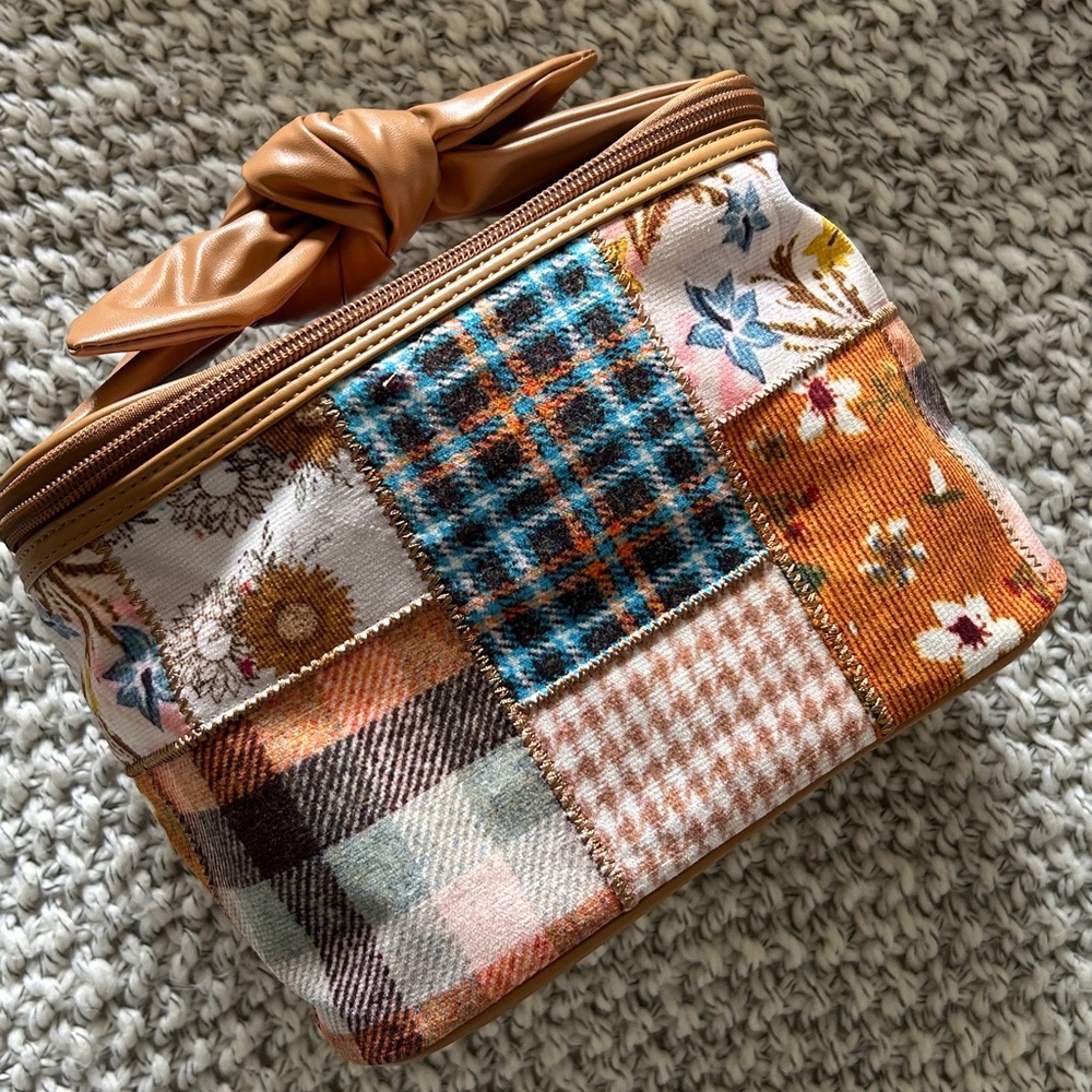 NWT Anthropologie Shiraleah Cosmetics Bag Boho Patchwork Hippie Exclusive - Picture 8 of 12